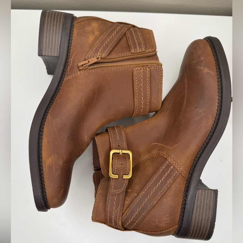 Clarks Collection NWT Cognac Leather Ankle Boots Buckle Zip Booties 6.5 - Picture 7 of 11